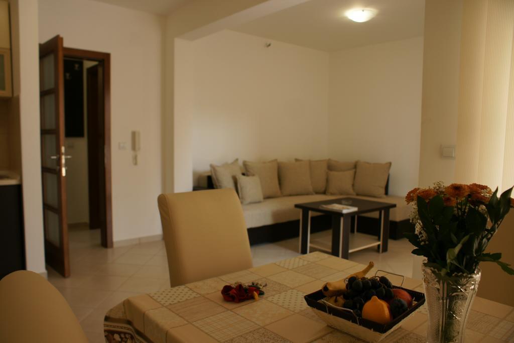 Apartments Dominus Petrovac Extérieur photo