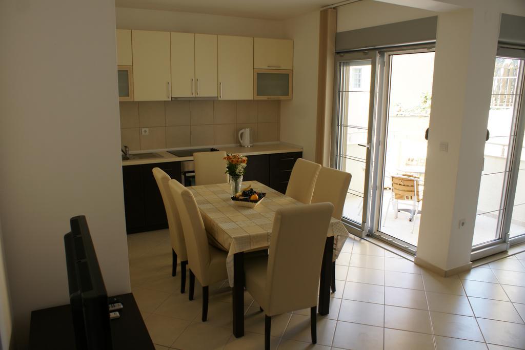 Apartments Dominus Petrovac Extérieur photo