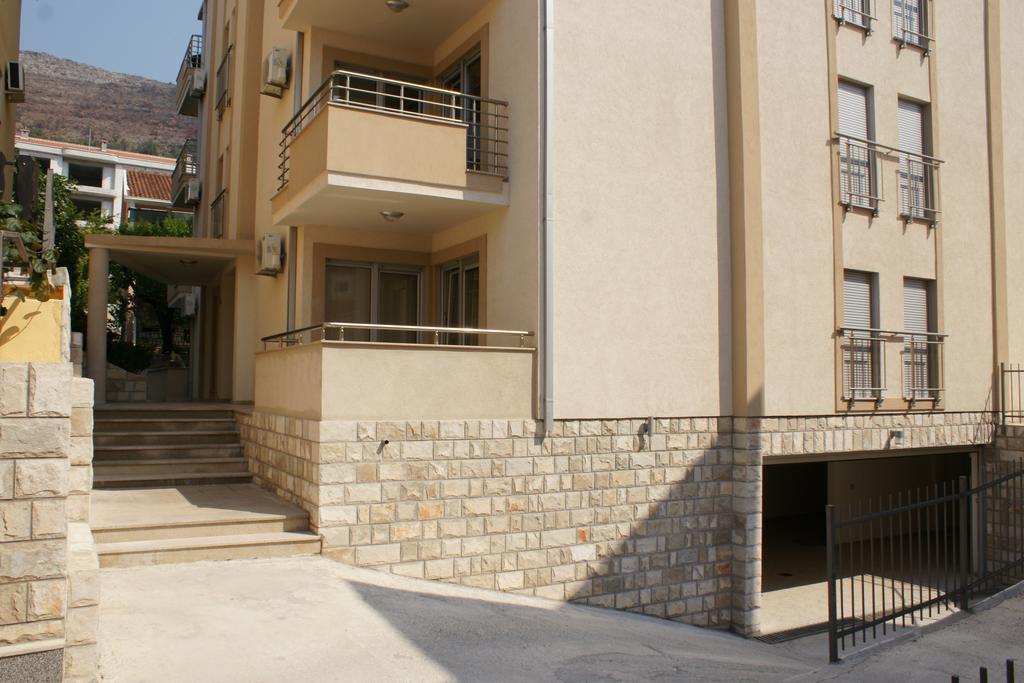 Apartments Dominus Petrovac Extérieur photo